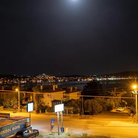 Hébergement de vacances Select Cunda - Sea View With Private Veranda In Cunda Island