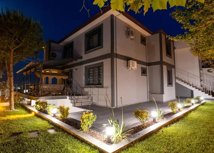 Select Cunda - Sea View With Private Veranda In Cunda Island