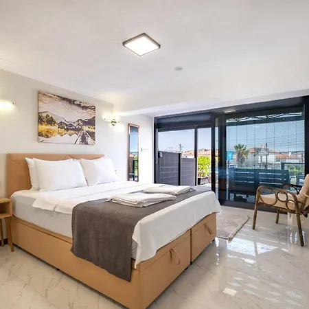 Select Cunda - Sea View With Private Veranda In Cunda Island